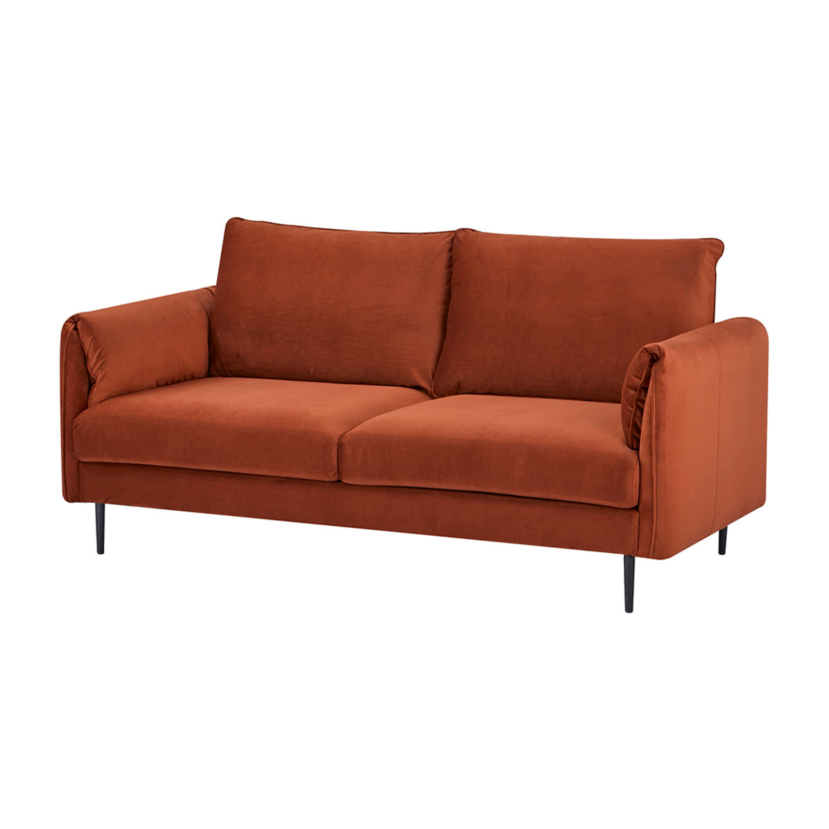 Canapé 3 places en velours terracotta avec accoudoirs fins et pieds noirs en métal, design contemporain et chaleureux idéal pour un salon moderne et cosy.